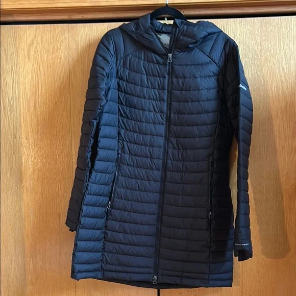 Women's Black Quilted Jacket - Picture 2 of 8